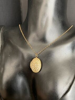 Gold filled vintage 14/20 engraved locked necklace chain